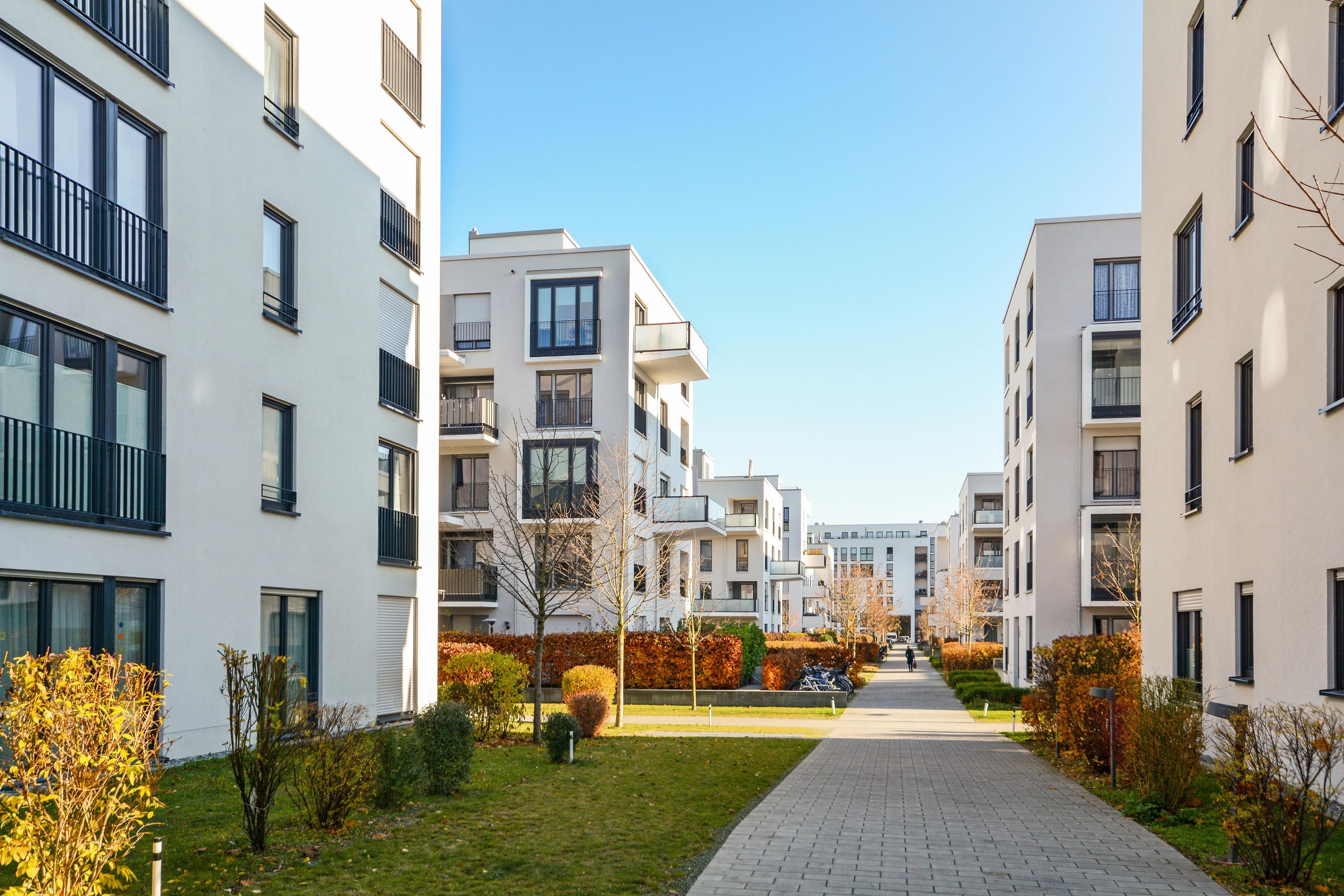 Les résidences multifamiliales sont des options d'investissement en capital-investissement immobilier. Les résidences multifamiliales sont des options d'investissement en capital-investissement immobilier.